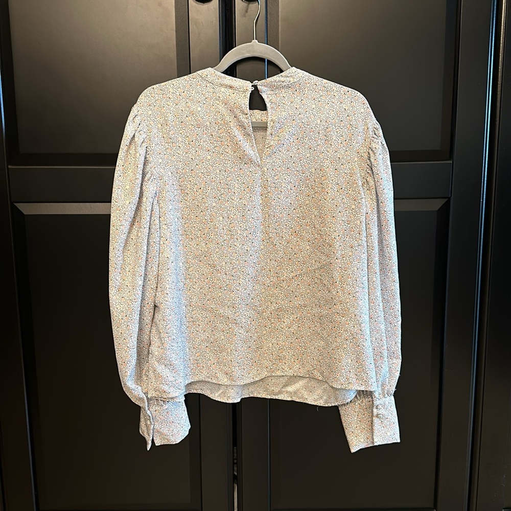 Floral blouse - Picture 4 of 5